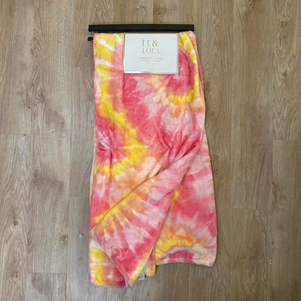 TT & Lola Tie Dye Fleece Throw Blanket Pink Orange Yellow White Deborah Connolly
